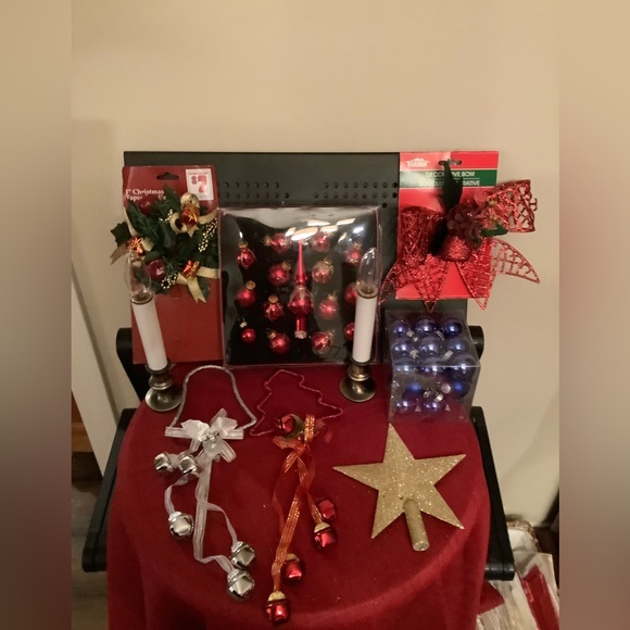 Box of Christmas fun, tree topper, 5 candles, 2 boxes mini ornaments, etc. - Picture 1 of 2